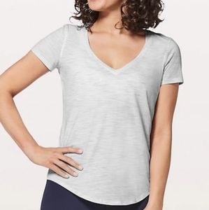 Lululemon LOVE V tshirt